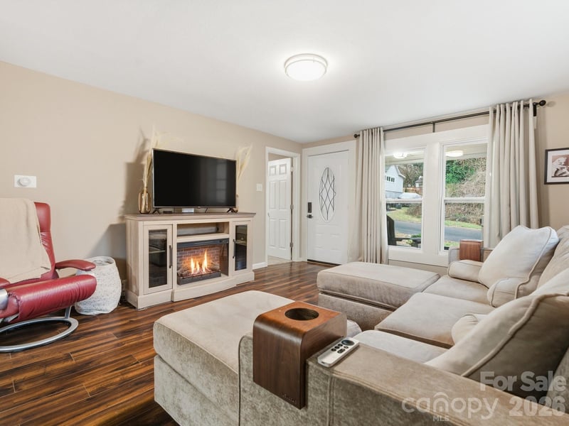 595 Gibson Dr, Concord, NC 28025