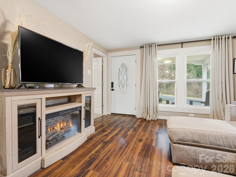 595 Gibson Dr, Concord, NC 28025
