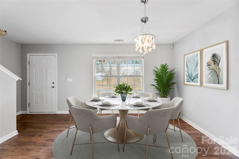 5305 Park Brook Dr, Charlotte, NC 28269