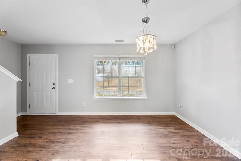 5305 Park Brook Dr, Charlotte, NC 28269