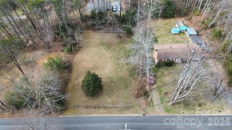 109 College St, Black Mountain, NC 28711