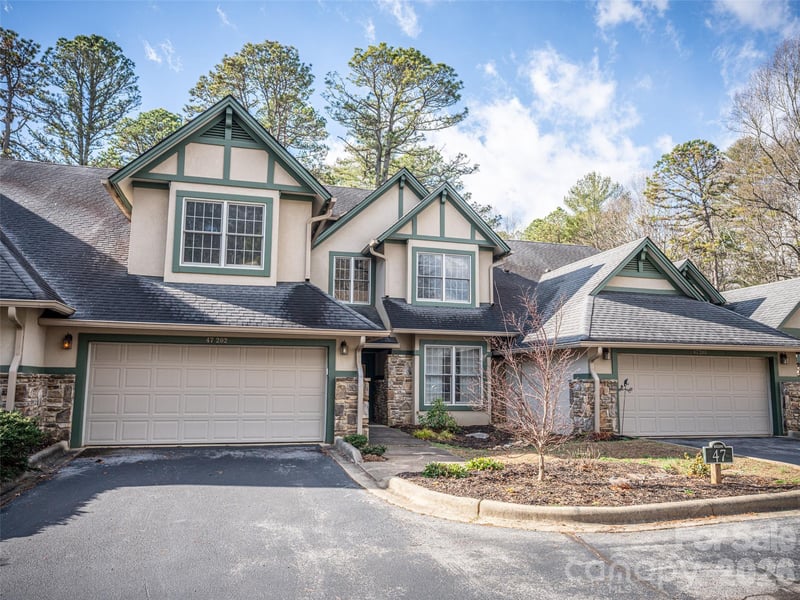 47 Ridgetop Cir #202, Brevard, NC 28712