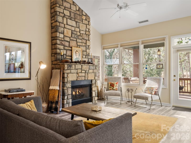 47 Ridgetop Cir #202, Brevard, NC 28712