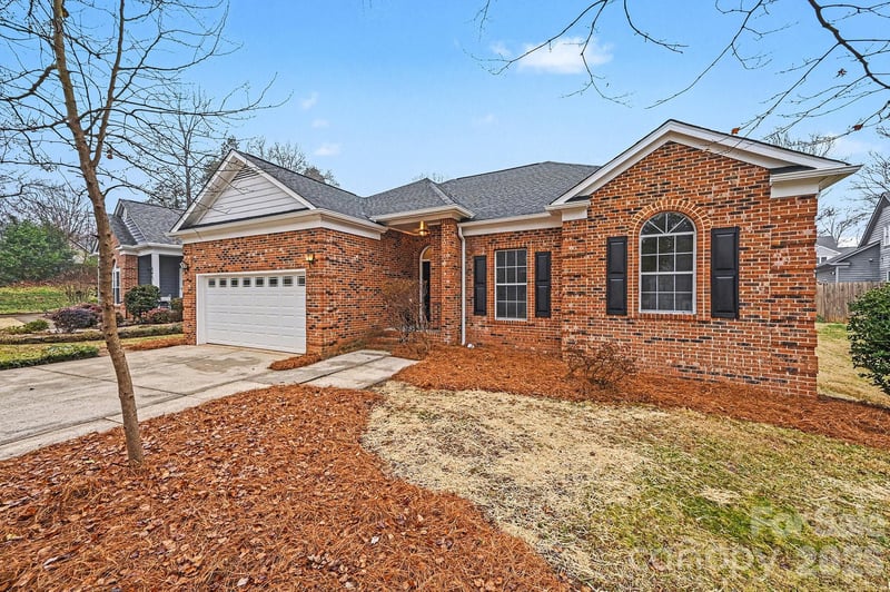 150 Ashford Hollow Ln, Mooresville, NC 28117