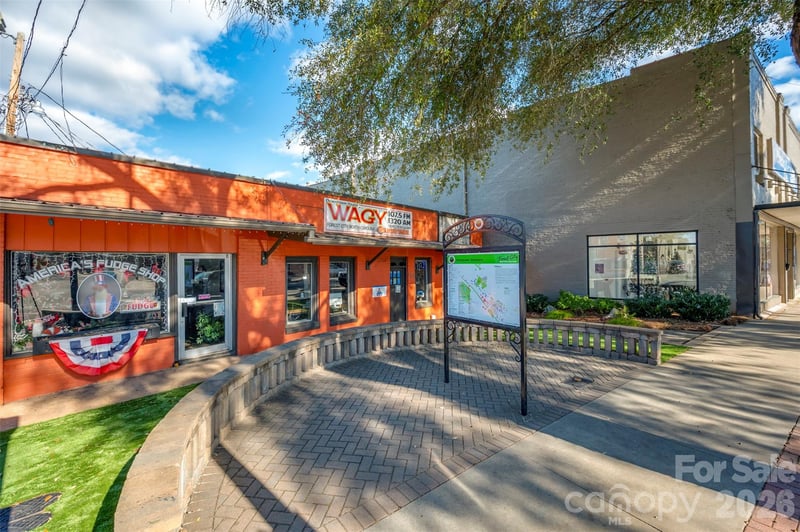 155157 Main St, Forest City, NC 28043