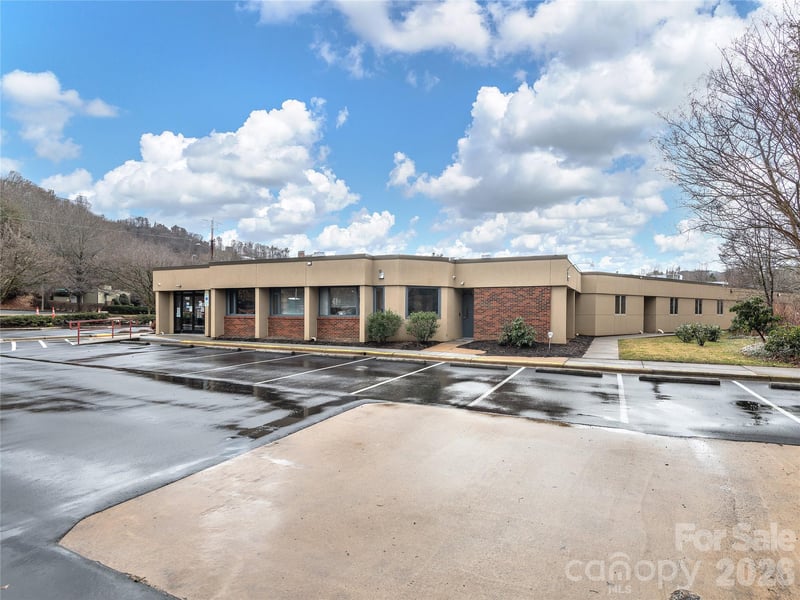 7 Mcdowell St #100/300, Asheville, NC 28801