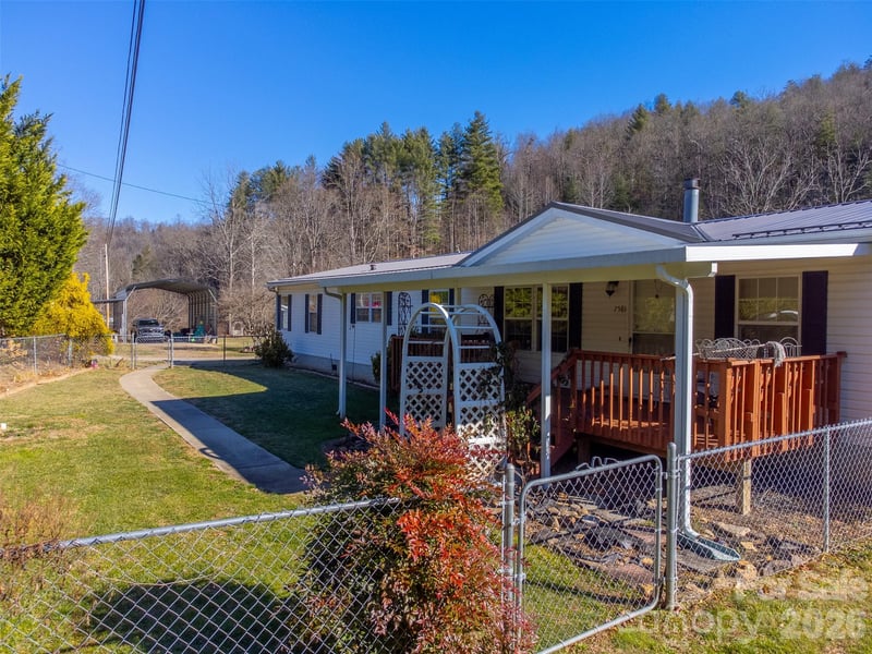 7581 Hwy 441 Hw, Sylva, NC 28779
