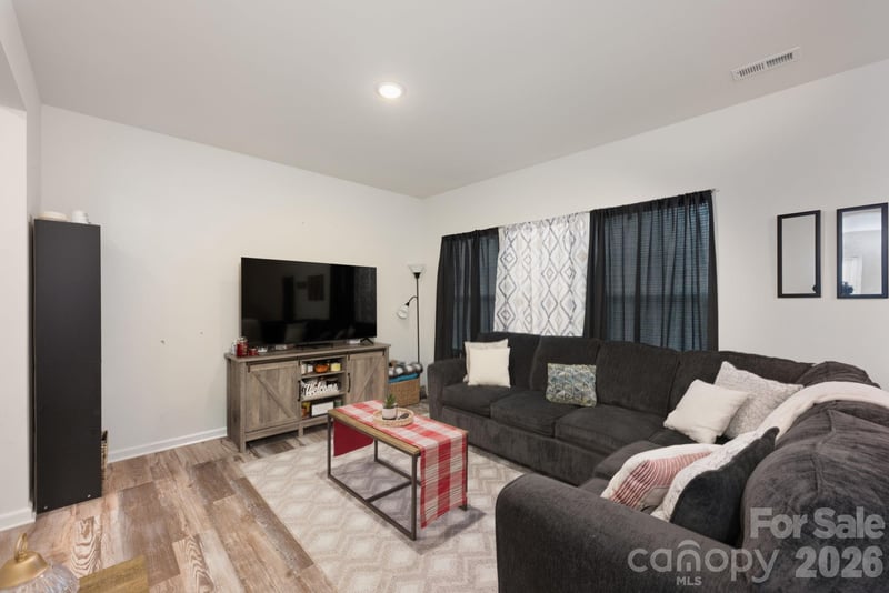 609 Mulberry St, Statesville, NC 28677