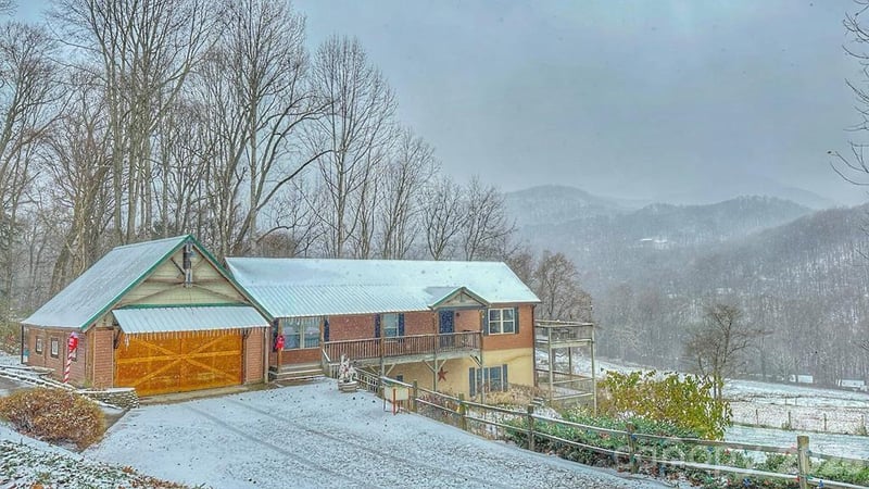 262 Sams Trl, Waynesville, NC 28786