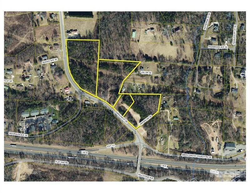 1403 Carolina St, Valdese, NC 28690