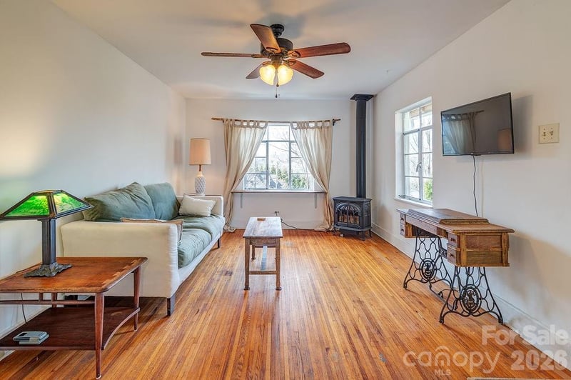 224 Old Home Rd, Asheville, NC 28804