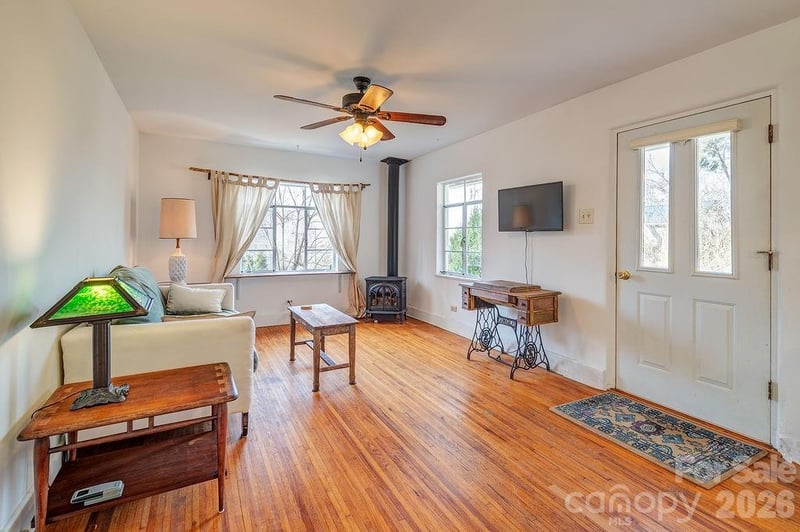 224 Old Home Rd, Asheville, NC 28804