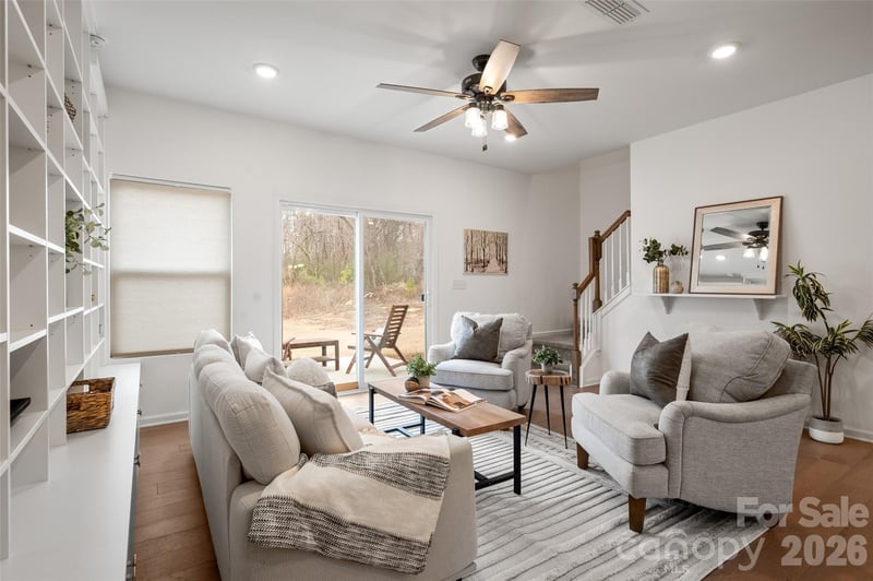 215 Harpers Run Ln, Matthews, NC 28104