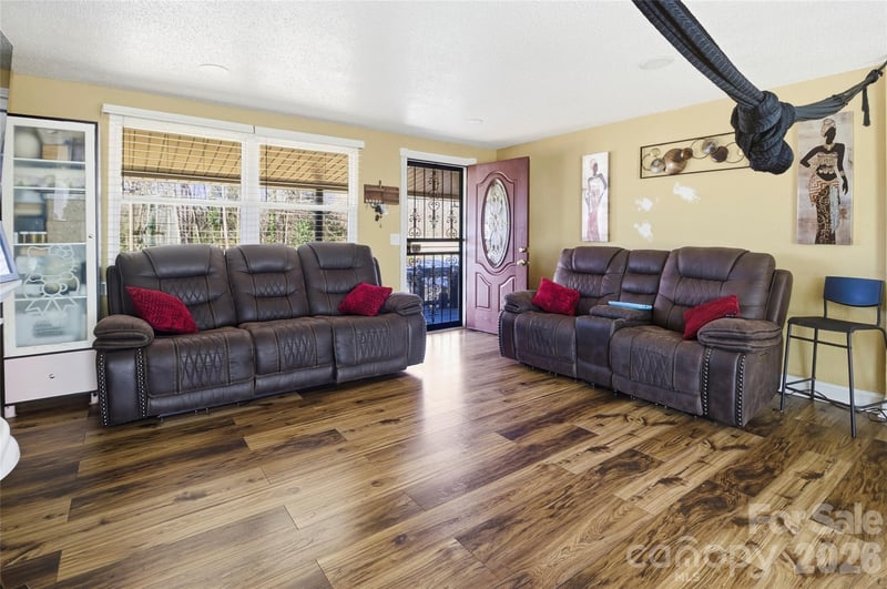 2410 Juniper Dr, Charlotte, NC 28269