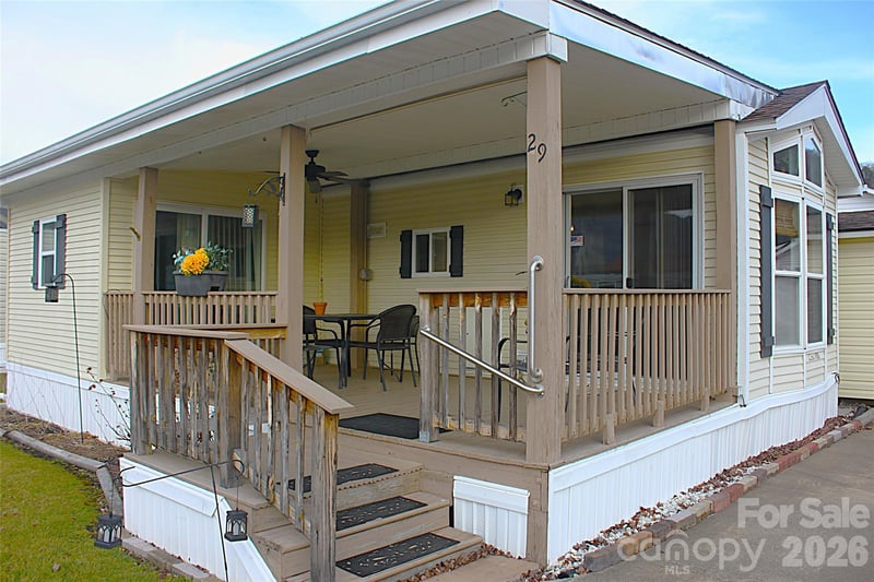 29 Polka Ln, Waynesville, NC 28785
