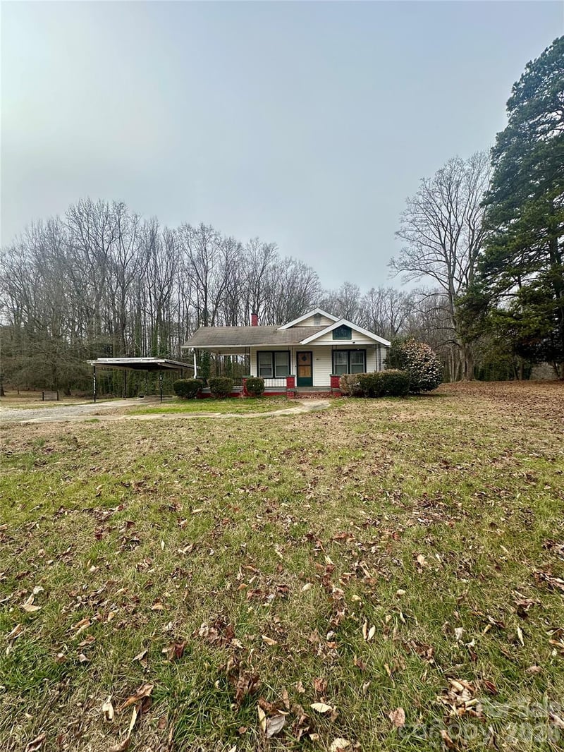 1021 14th St, Bessemer City, NC 28016