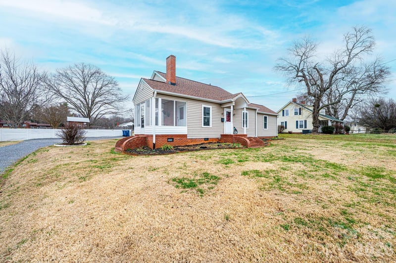 235 Spring St, Mocksville, NC 27028
