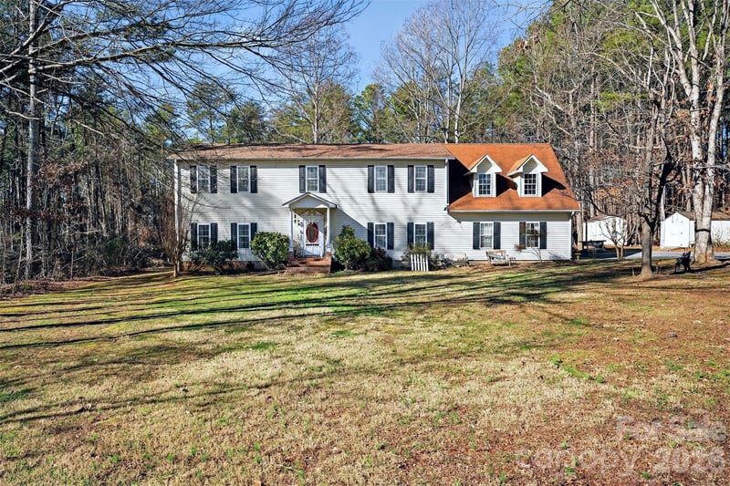 1146 Landrum Rd, Columbus, NC 28722