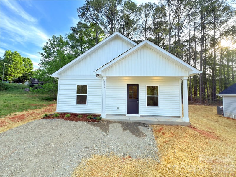 217 Carlie St, Norwood, NC 28128