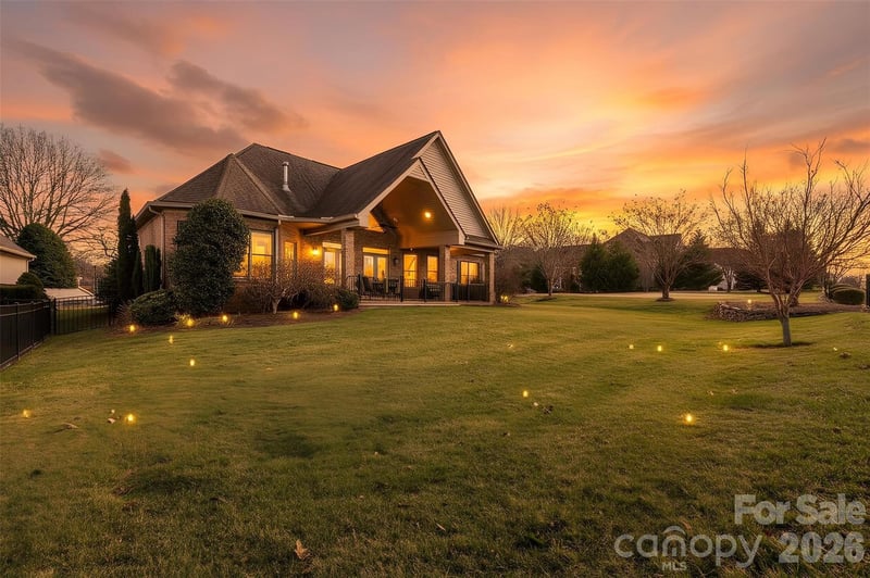 3708 Rock Bridge Dr, Conover, NC 28613