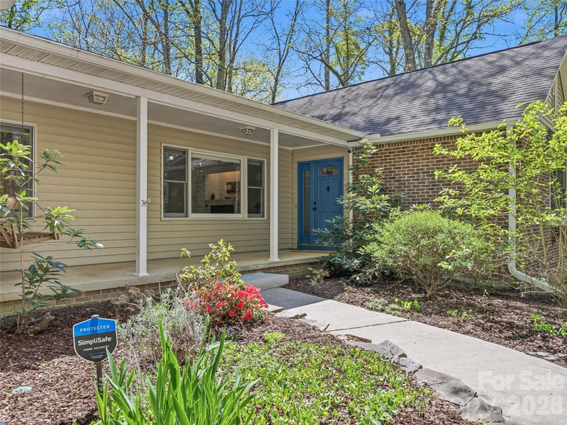 45 Sleepy Hollow Dr, Asheville, NC 28805