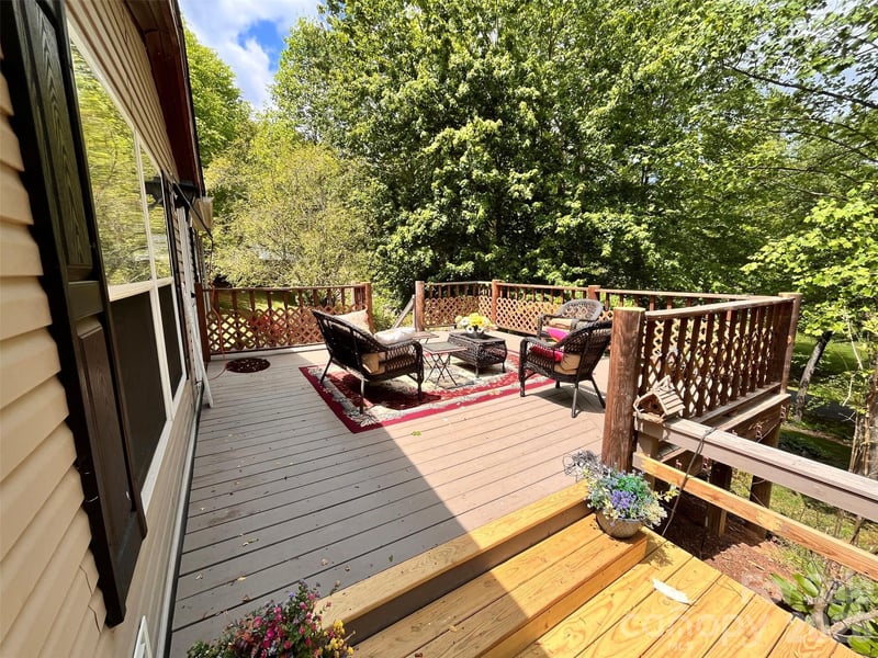 18 Henry White Ln #5, Leicester, NC 28748