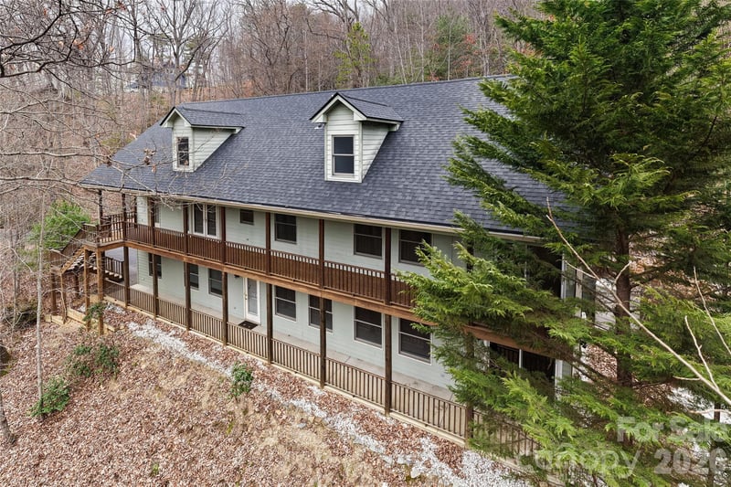 31 Timber Park Dr, Black Mountain, NC 28711