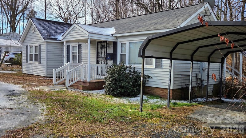 833 Dennis St, Troy, NC 27371