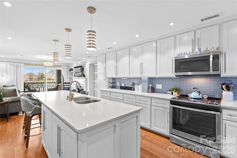 18789 Vineyard Point Ln, Cornelius, NC 28031