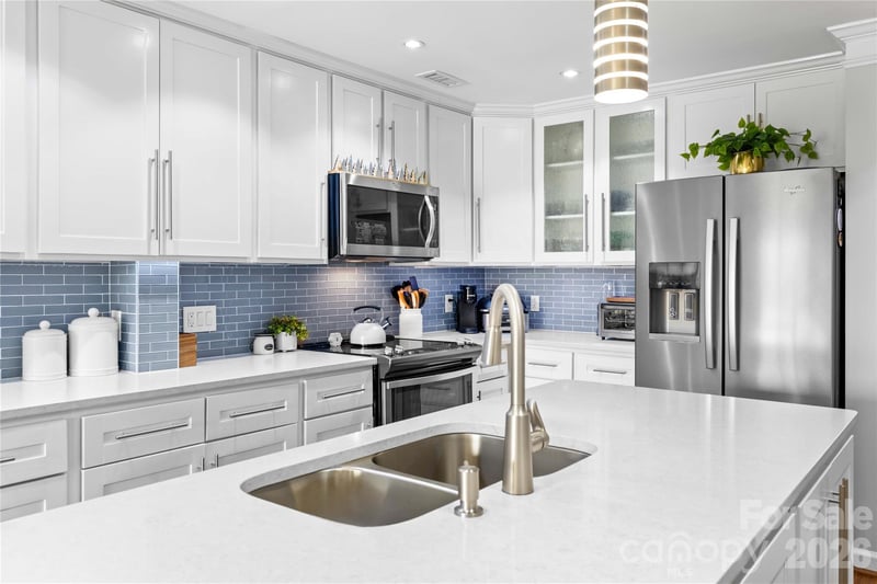 18789 Vineyard Point Ln, Cornelius, NC 28031
