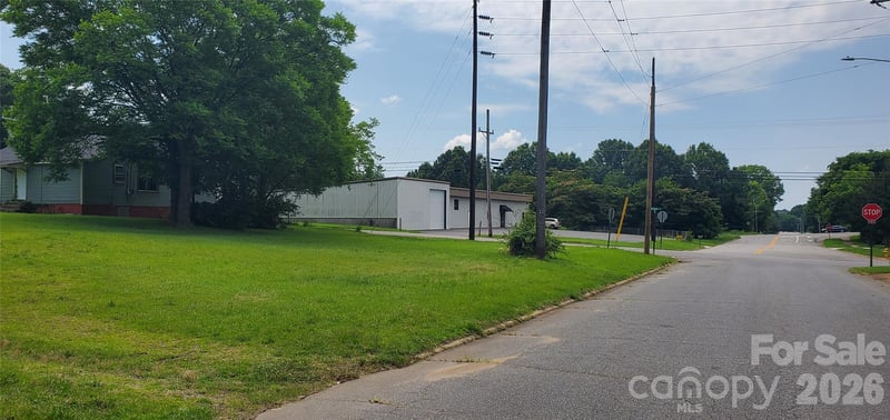 309 Monroe St, Statesville, NC 28677