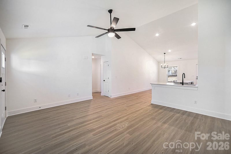 2025 Picnic Dr, Newton, NC 28658