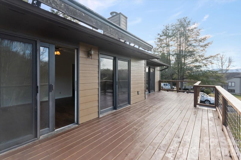 38 Eagle Rn, Brevard, NC 28712