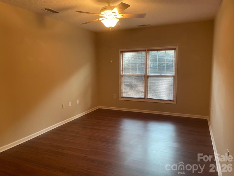 499 26th Ave, Hickory, NC 28601