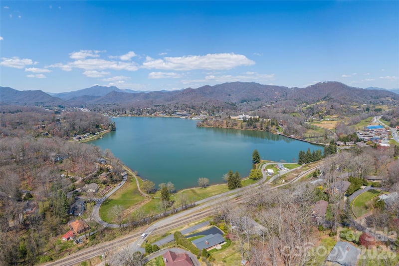 1465 Lakeshore Dr #D-2, Lake Junaluska, NC 28745