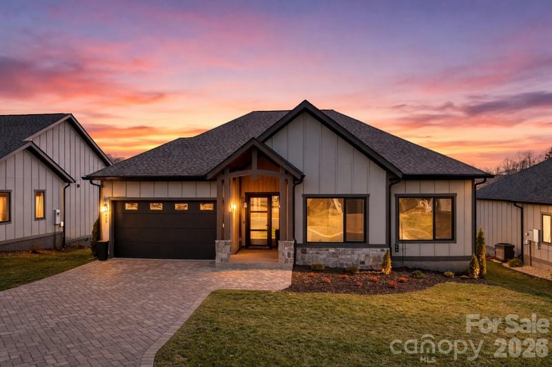 312 Avery Trail Dr, Arden, NC 28704