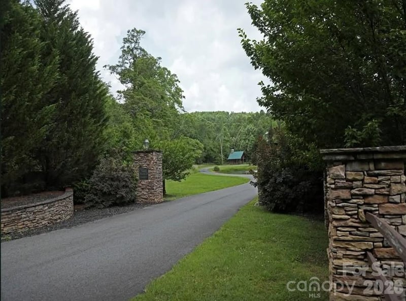 14 Creekside Way, Murphy, NC 28906