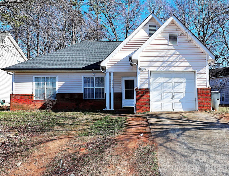 7333 Rosehall Dr, Charlotte, NC 28227