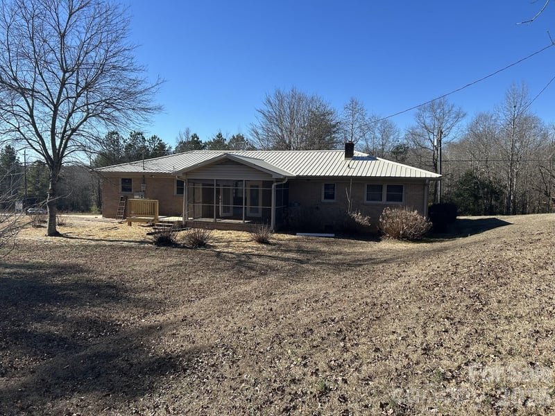 1378 Blacksburg Hw, Blacksburg, SC 29702