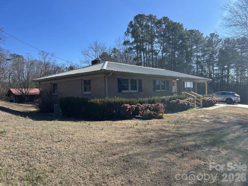 1378 Blacksburg Hw, Blacksburg, SC 29702