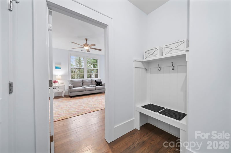 2828 Hillside Springs Dr, Charlotte, NC 28209