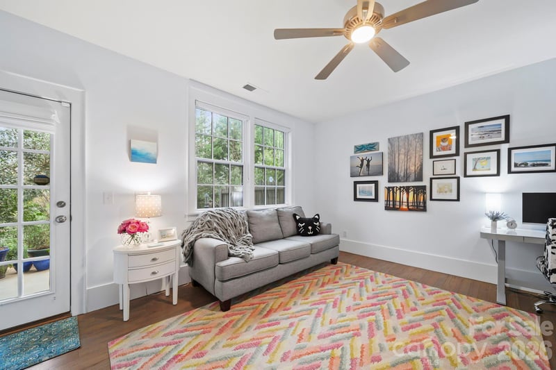 2828 Hillside Springs Dr, Charlotte, NC 28209