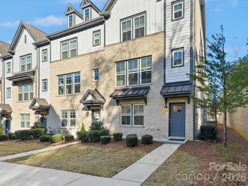 332 Hastings Run Dr, Charlotte, NC 28211