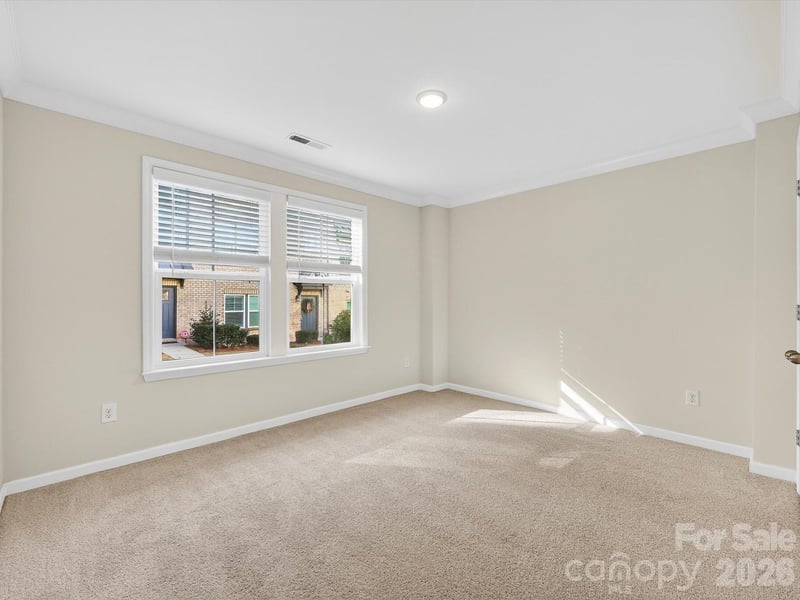 332 Hastings Run Dr, Charlotte, NC 28211