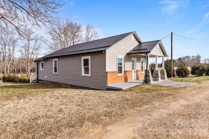 4582 Burkemont Rd, Morganton, NC 28655