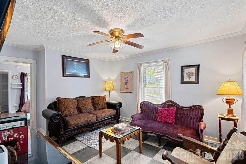 900 Alma Ave, Kannapolis, NC 28081