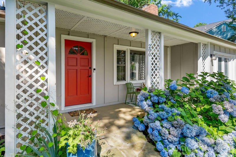 200 Aurora Dr, Asheville, NC 28805