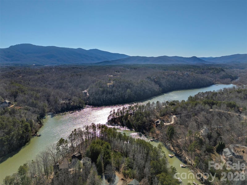 000 Indian Summer Ln #4, Mill Spring, NC 28756