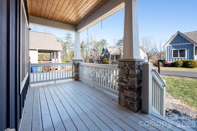 39 Ball Gap Rd, Arden, NC 28704