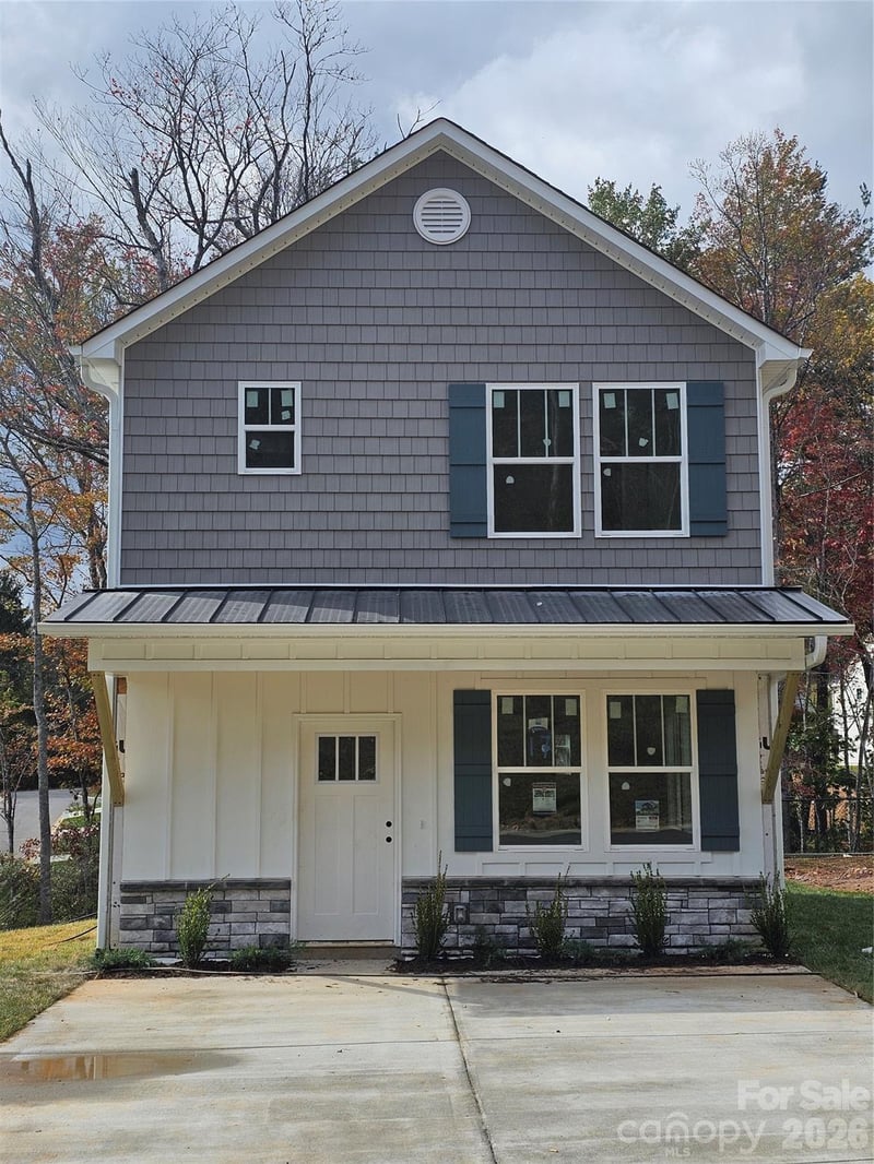 224 Slade Ln, Black Mountain, NC 28711